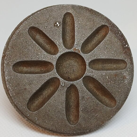 Vintage Antique Pair Ateco Cookie Press Pie Mold Cast Iron Baking Tools - Picture 10 of 14